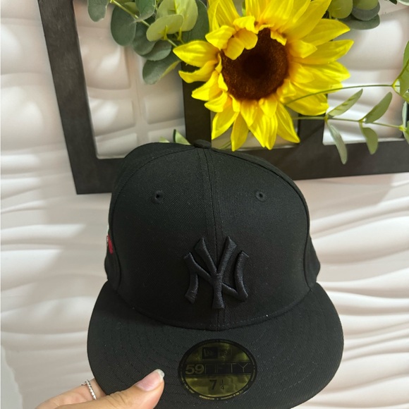 Yankee Custom Hat “Justin” name - Picture 6 of 6